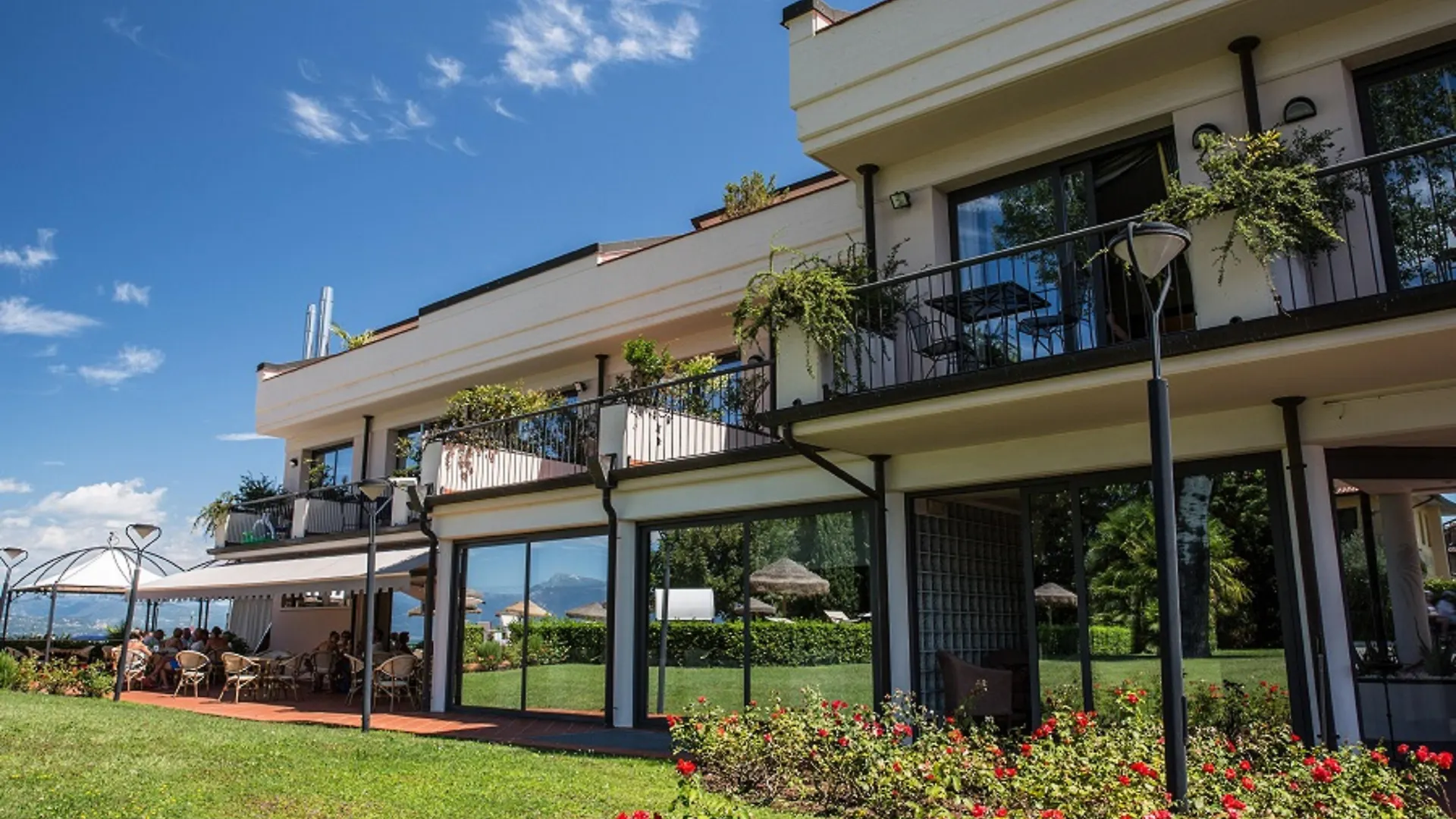 Yachting Hotel Mistral Sirmione 3*,  Italy