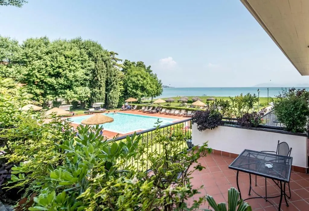 Yachting Hotel Mistral Sirmione