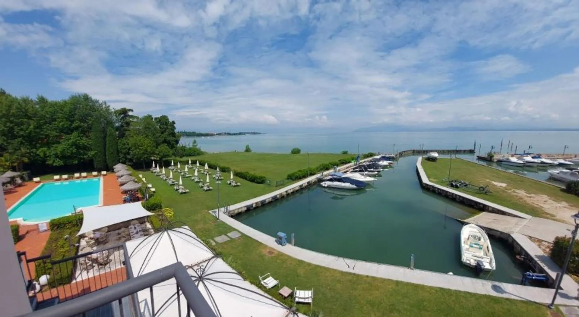 Yachting Hotel Mistral Sirmione 3*,