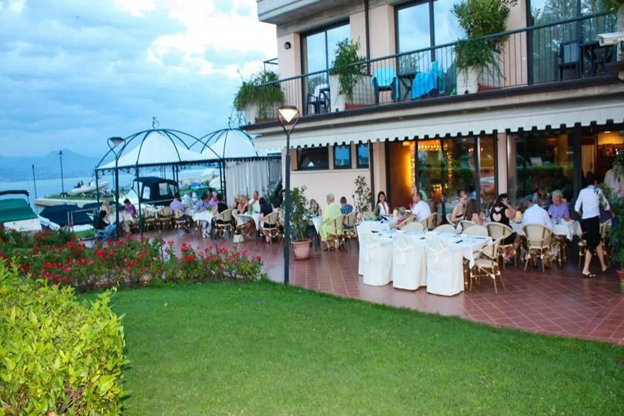 ***  Yachting Hotel Mistral Sirmione Italy