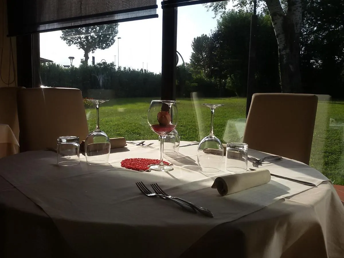 Yachting Hotel Mistral Sirmione